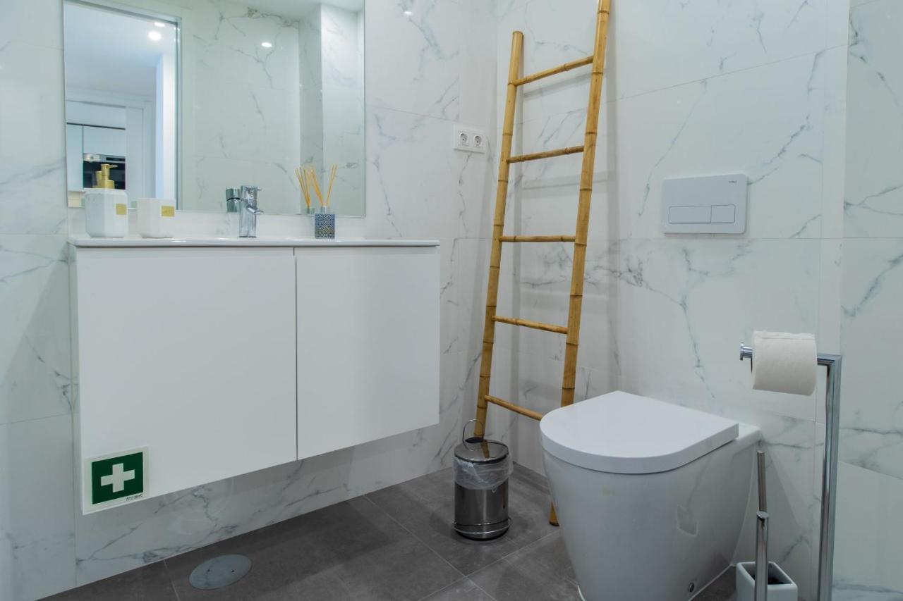 Stunning Apartment W/ Free Parking By Lovelystay OOporto Esterno foto
