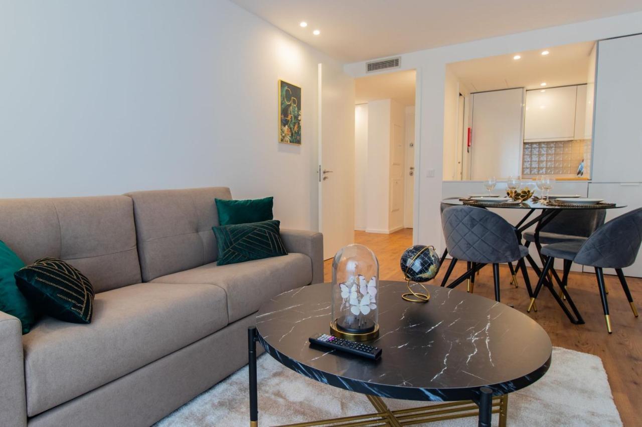 Stunning Apartment W/ Free Parking By Lovelystay OOporto Esterno foto
