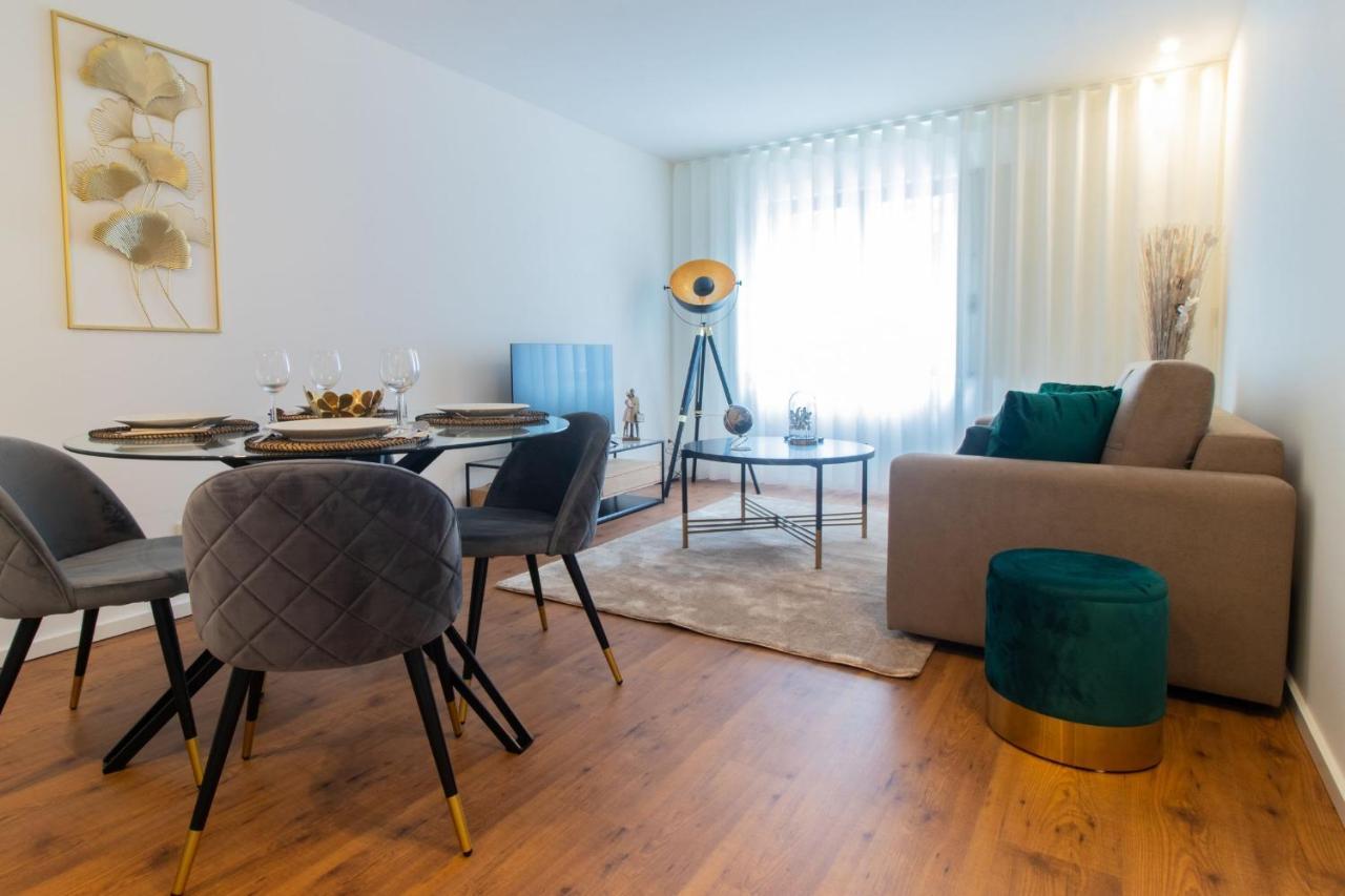 Stunning Apartment W/ Free Parking By Lovelystay OOporto Esterno foto