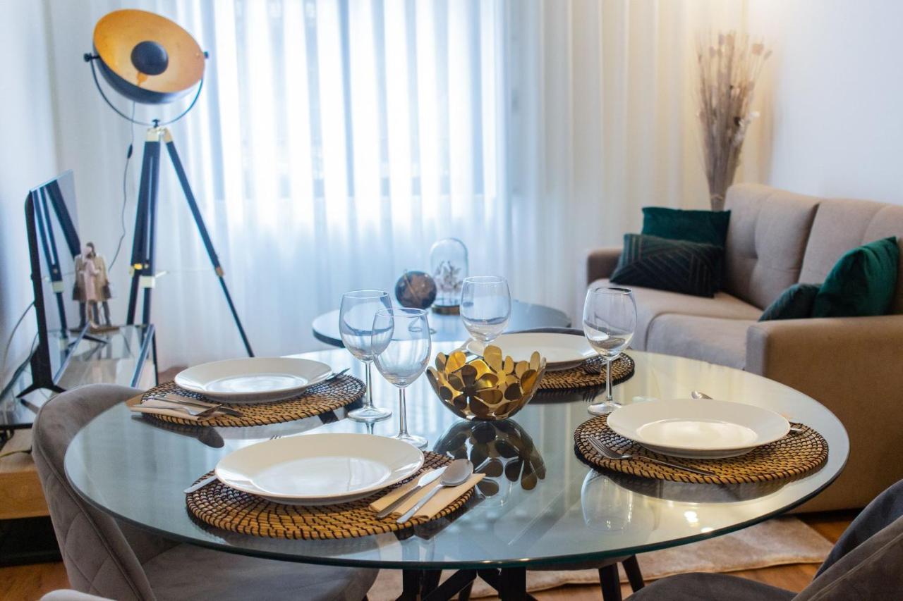 Stunning Apartment W/ Free Parking By Lovelystay OOporto Esterno foto